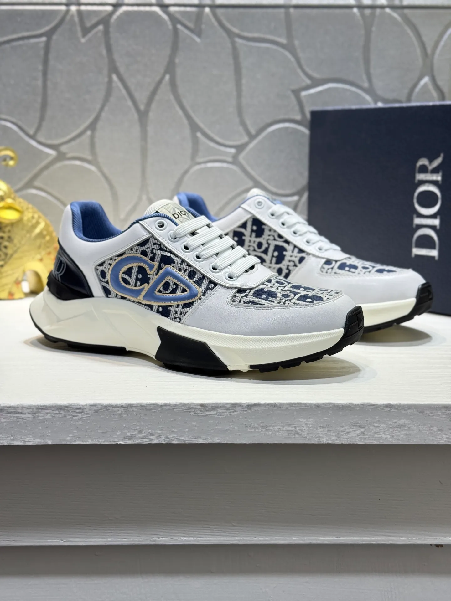 Men's shoes 💰440 [New style] 🐞🐞Original quality! Dior🔥Christan Dior (Dior) hot style [new style]⚠⚠️Top purchasing agent🔍🔍Men's HK counters are on sale simultaneously. Sole: The original sole is specially provided by the original factory. The exclusive movable molded sole is super comfortable. The original factory follows the order. 🔍🔍The high-quality multi-color splicing design is exquisite and unique. 💪Details determine the quality. We only make shoes with care. You can enter and leave the counter at will. Welcome to compare 🇮🇹 Size: 38-44 (45 customized